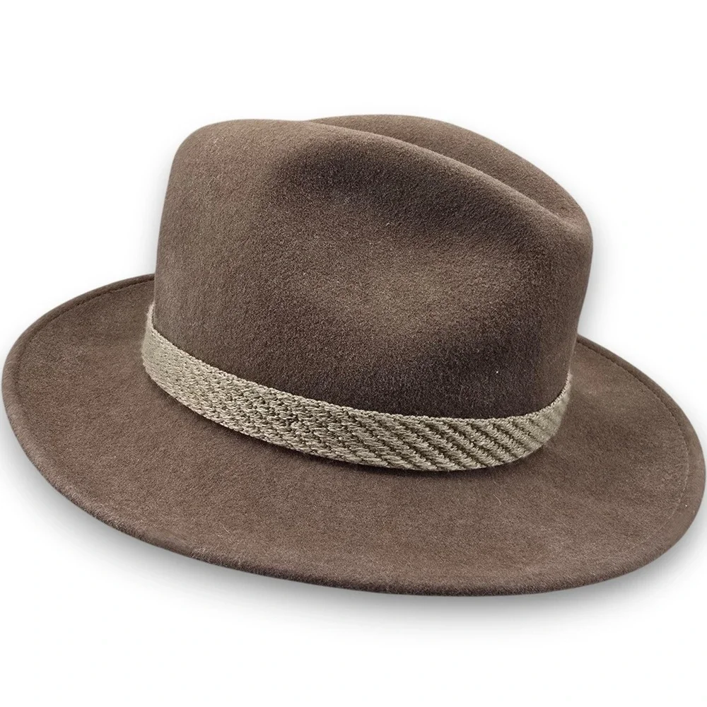 Dorfman Goodman classic wool